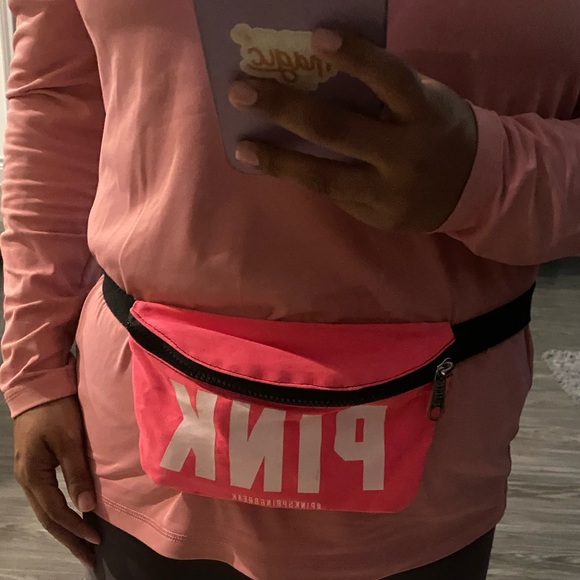 Belt Bag PINK by Victorias Secret - Picture 4 of 4